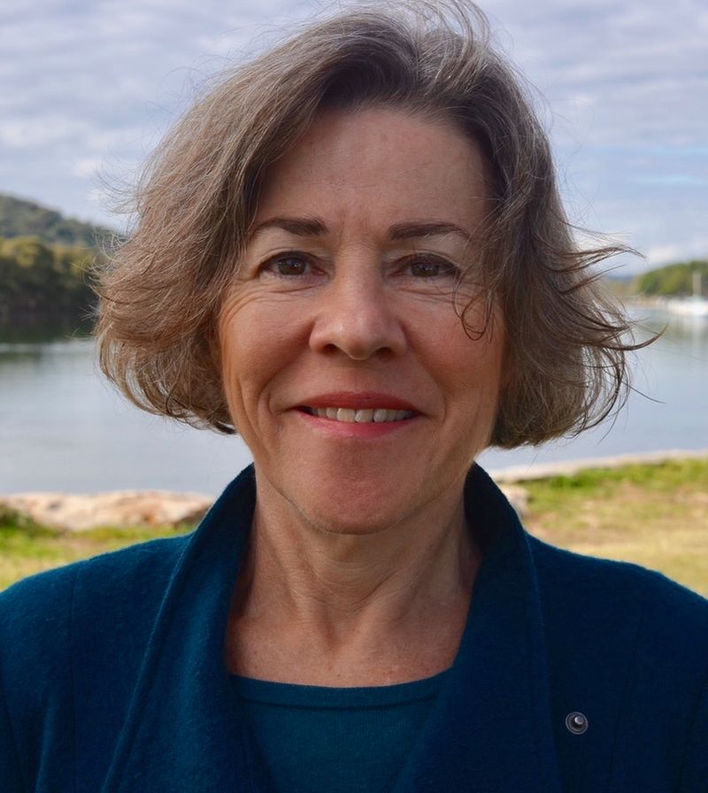 Lisa Burns, Clinical Psychologist in East Gosford/Point Frederick Clinical Psychologist Central Coast - portrait image of Lisa Burns